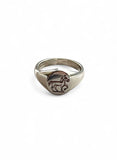 Classical oval signet ring