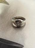Classical oval signet ring
