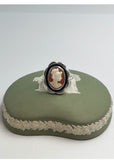 Oval Scolloped cameo ring