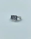 Moody cat face ring